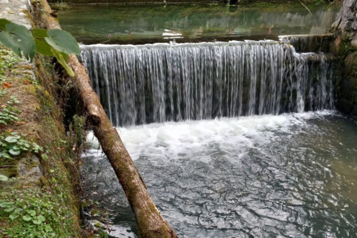 Čiščenje strug vodotokov na Vrhniki