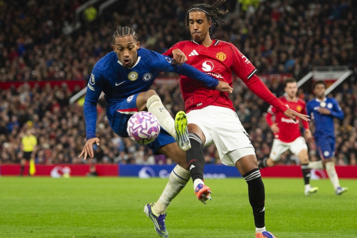 Unitedu derbi proti Chelseaju, Šešku en polčas